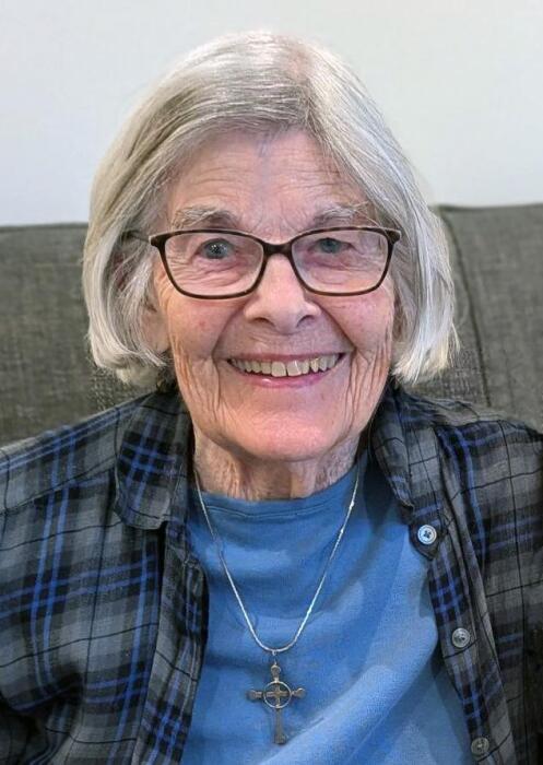 Isabel Dewey