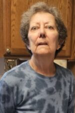 Carolyn Jennifer (Holmes) Stonesifer